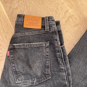 Levi’s Ribcage Straight black jeans size 25